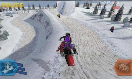 雪上摩托车